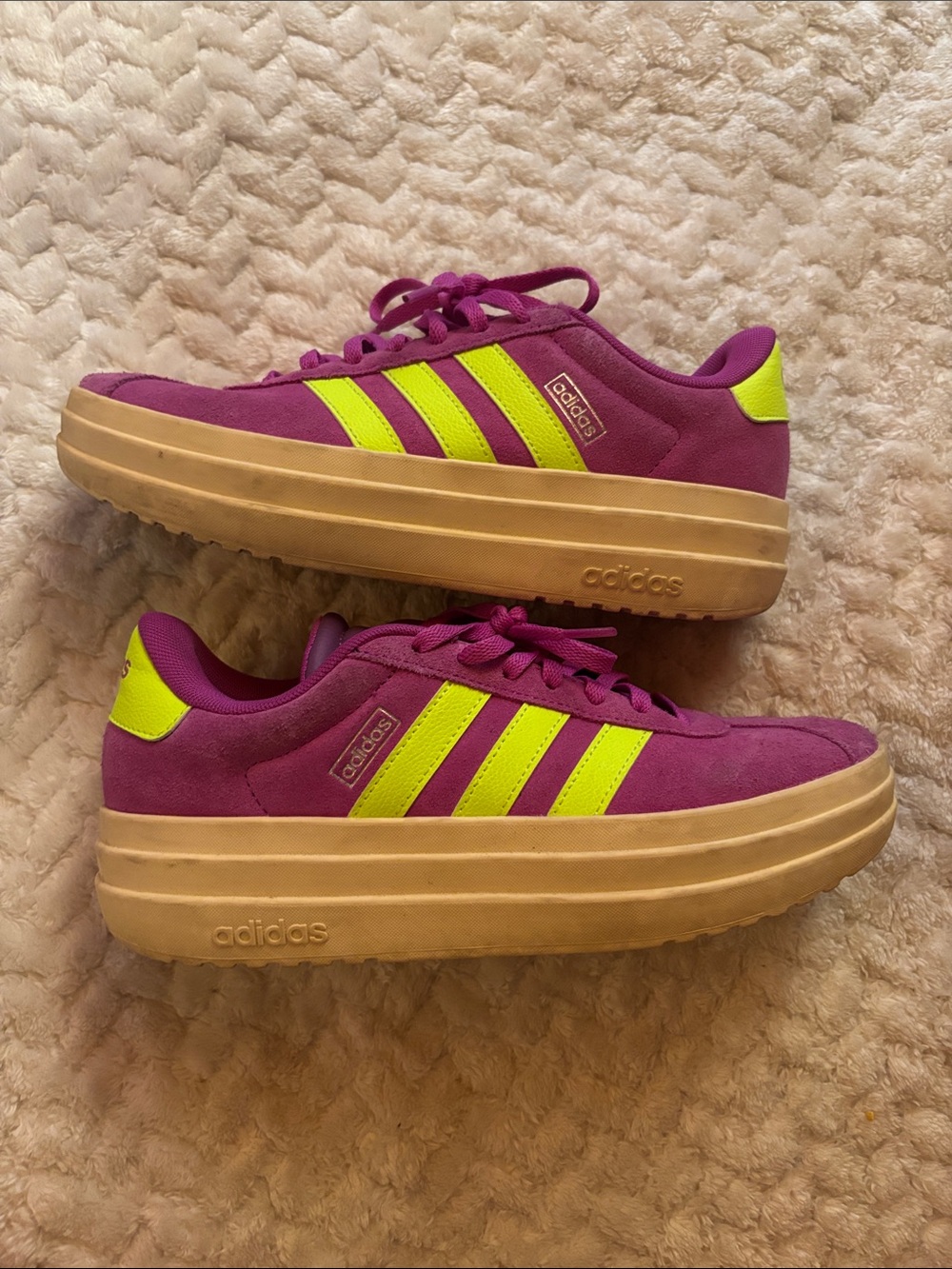 Adidas Platform Sneakers Size 7 - Picture 5 of 6